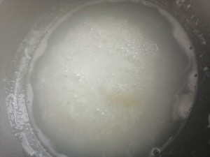 玉米火腿皮蛋粥