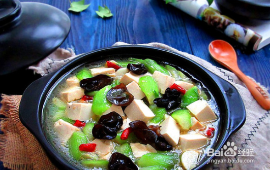 家常丝瓜炖豆腐