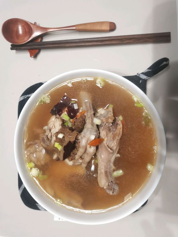 桂花黄芪枸杞鸡汤