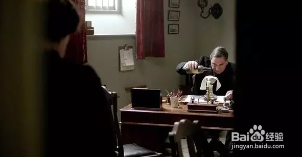 畅谈葡萄酒，跟《唐顿庄园》学习侍酒小技能