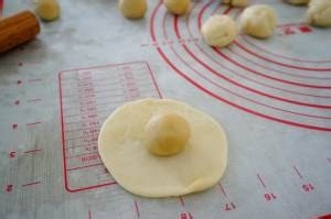 怎么做椰蓉苏月