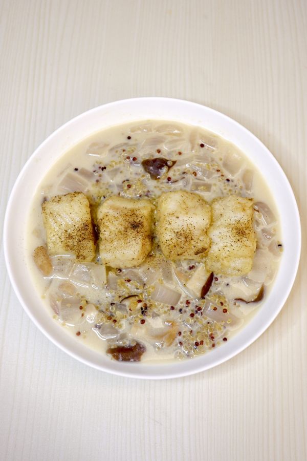 巴沙鱼藜麦豆乳浓汤