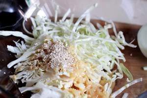 怎么做美味的日式味增卷心菜三明治