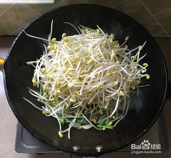 教你做黄豆芽炒韭菜