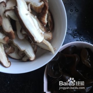 怎么做一道木耳炒时蔬
