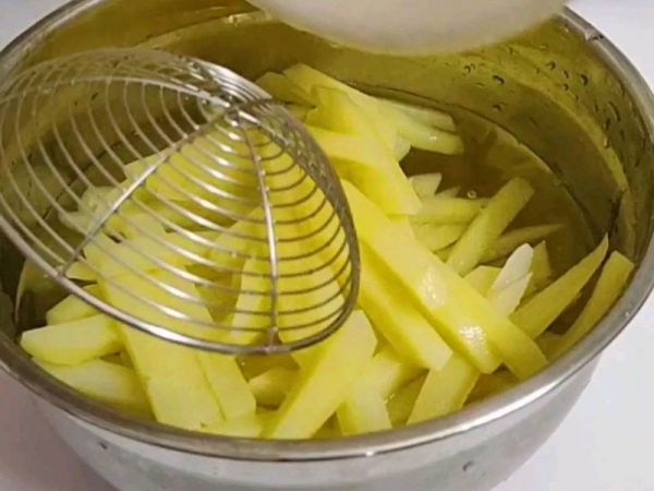 健康无油烘烤薯条