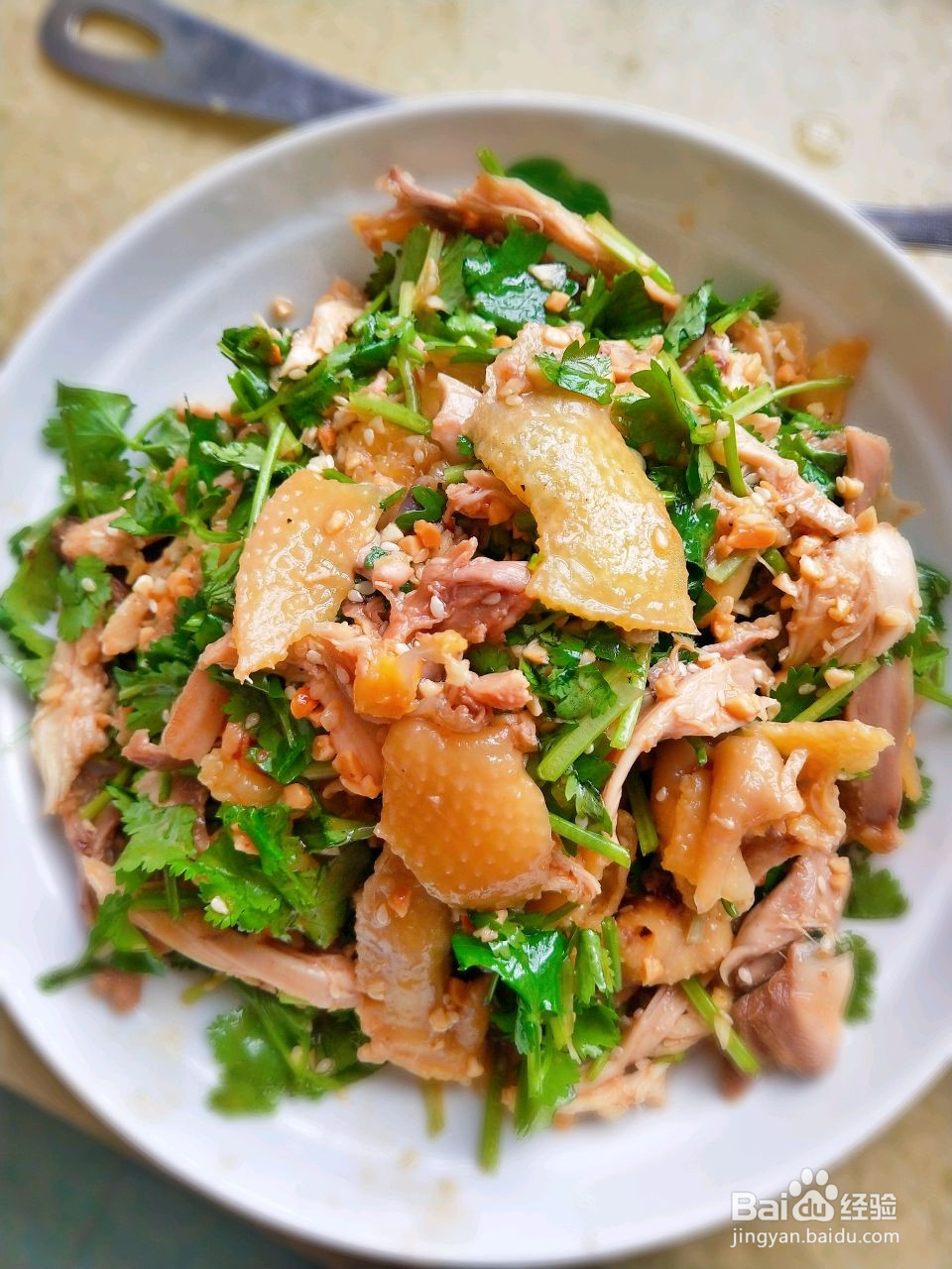 鲜嫩盐焗手撕鸡的做法