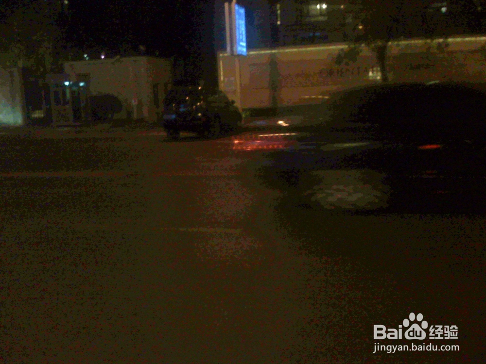 老年人怎样在夜间定点抓拍行驶车辆的画面