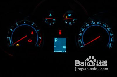 天冷车窗起雾怎么办