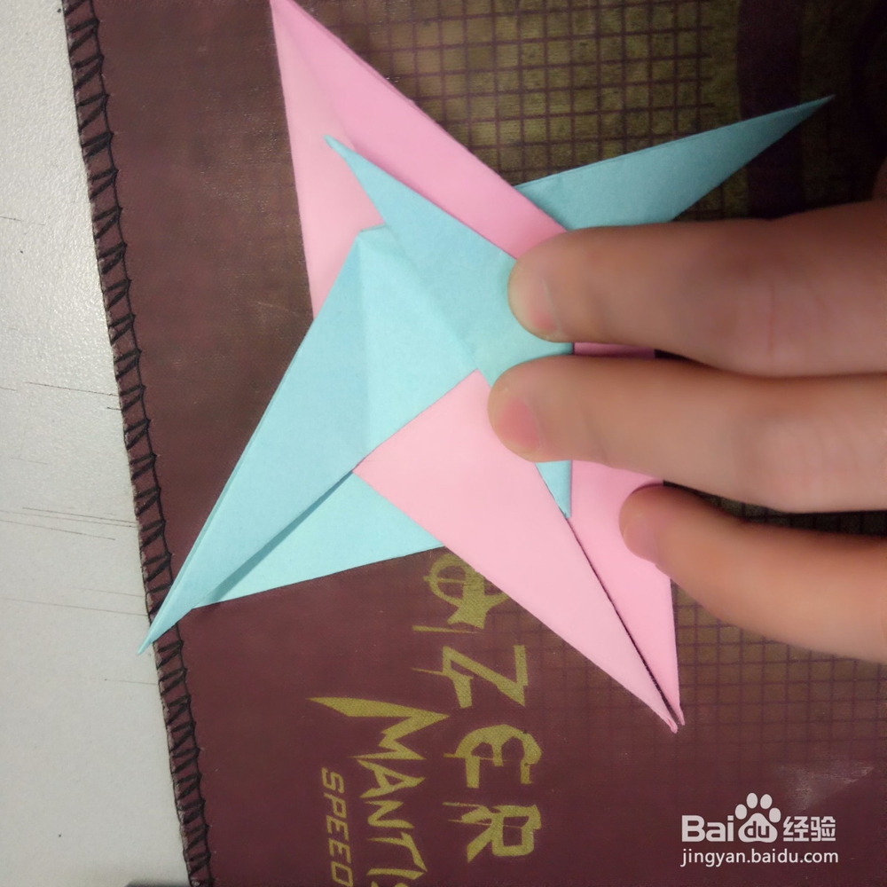 旋转花的折纸方法