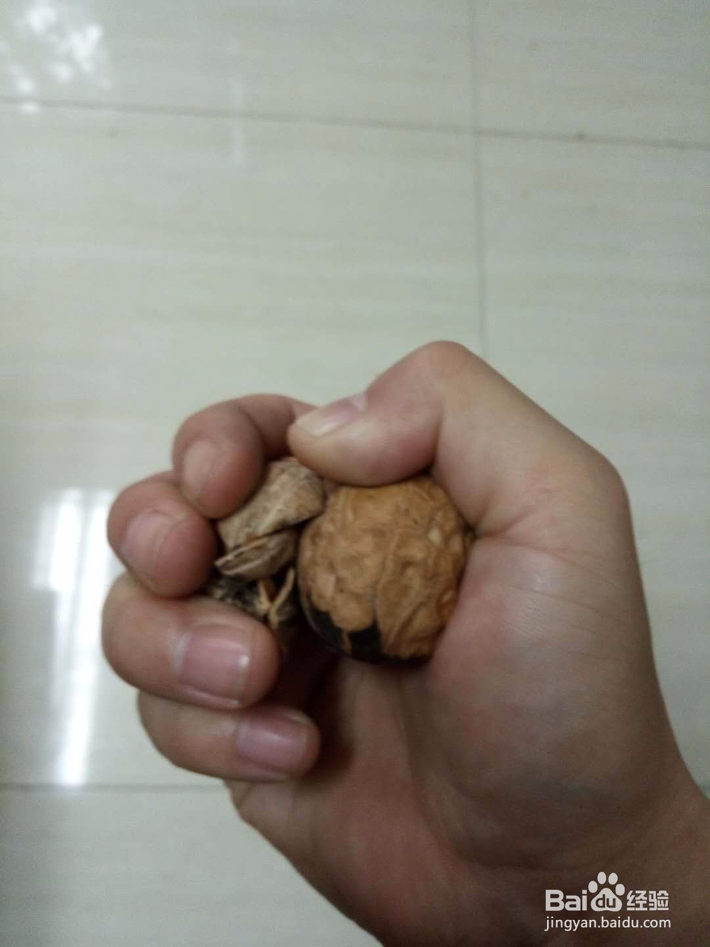 巧开核桃：核桃从来都不是砸着吃的