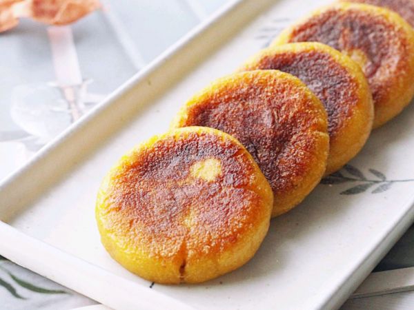 软糯香甜红枣糯米饼