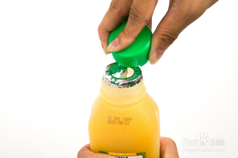一榨鲜玉米汁瓶盖如何开启?
