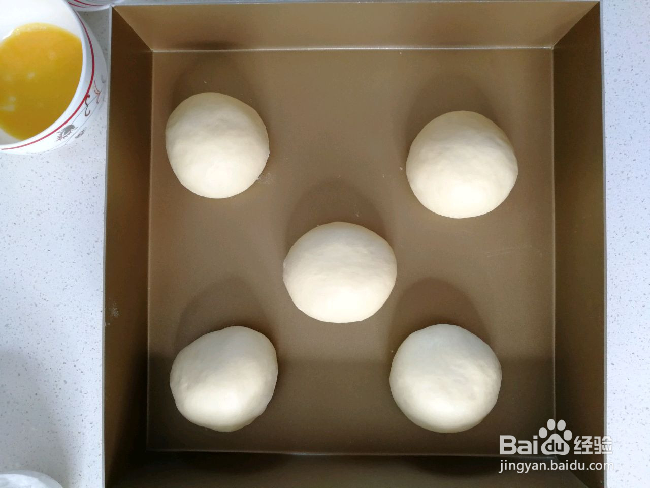 肠仔沙拉面包的做法