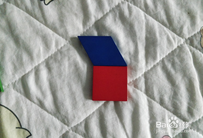 用几何形状积木怎么拼一只小食蚁兽?