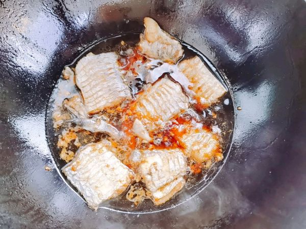 超级下饭家常焖带鱼