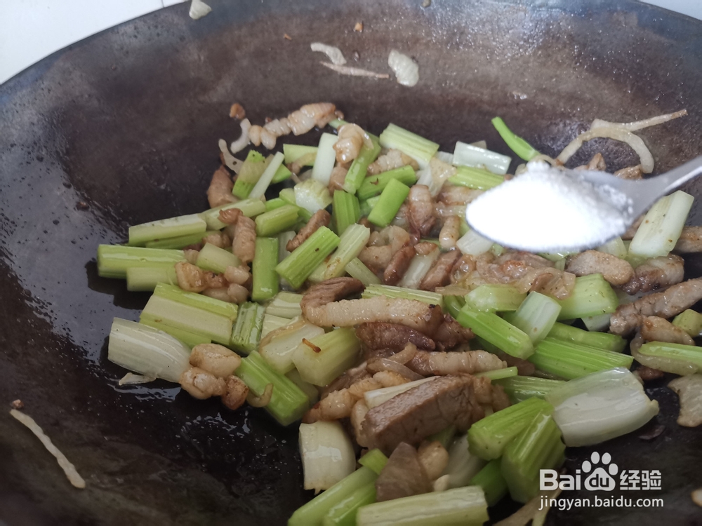 怎么做肉丝炒芹菜段