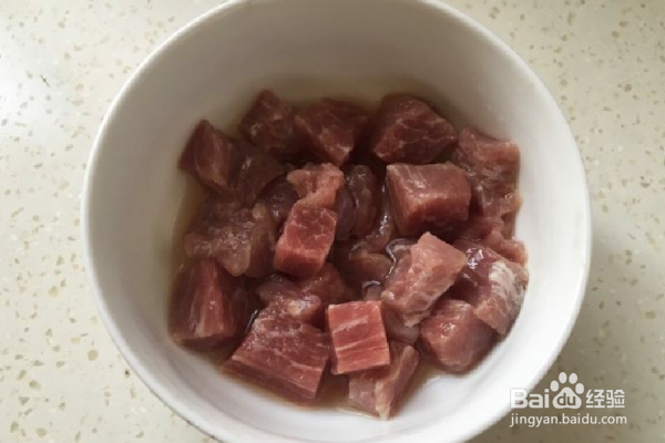 莲藕肉丁的做法
