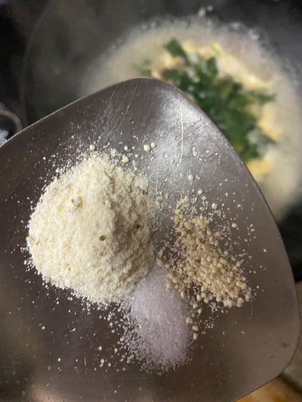 西红柿菠菜鸡蛋汤