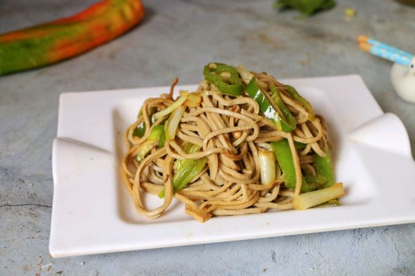 家常辣椒炒豆腐丝