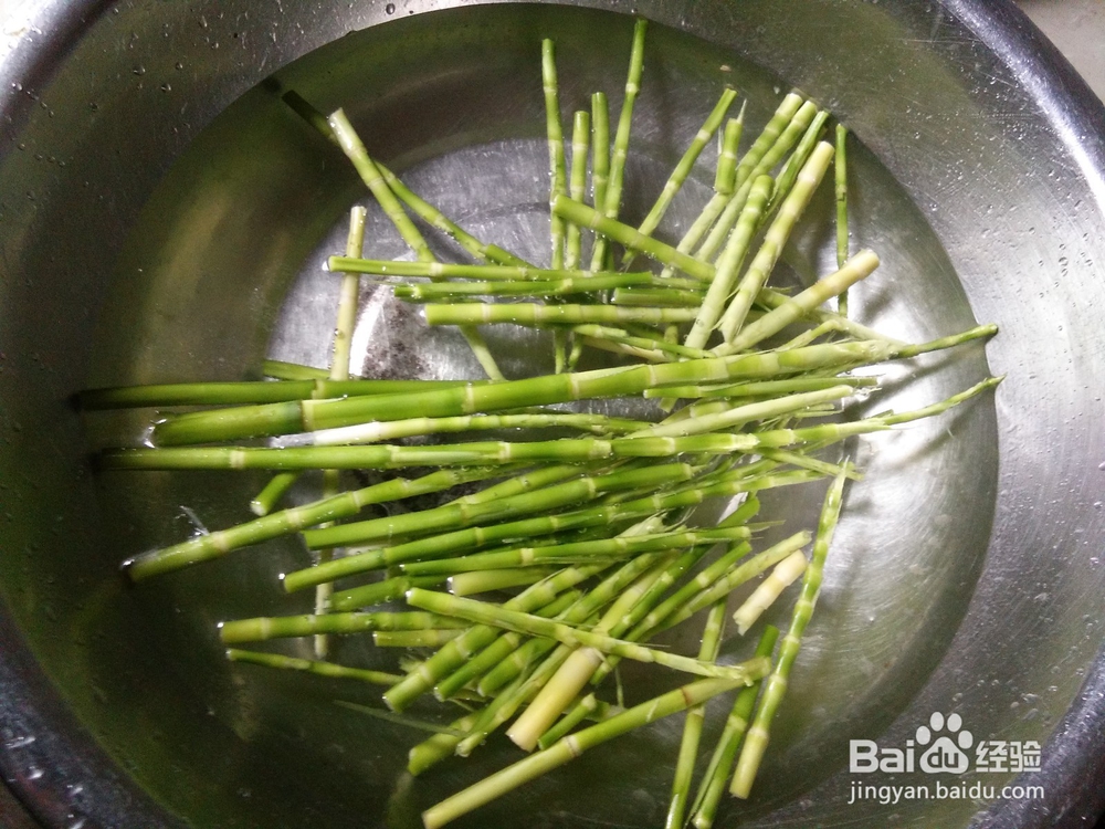 春风吹,春笋生,如何做一道美味的鸡蛋炒春笋?