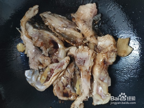 豆腐焖鱼的做法