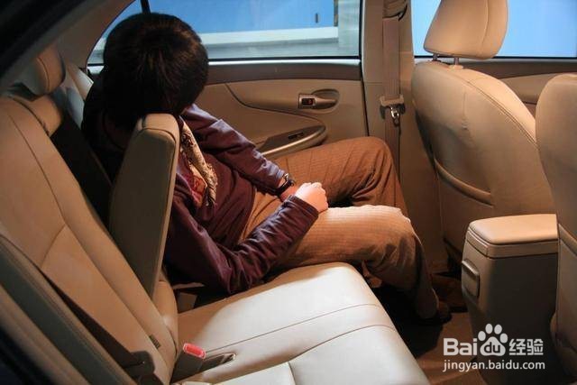 坐车的时候,容易晕车的人应该怎么办?