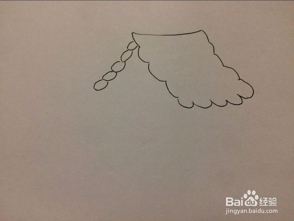 漂亮瓦房的简笔画法