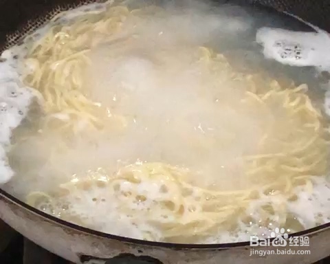 香气浓郁的弹牙面条