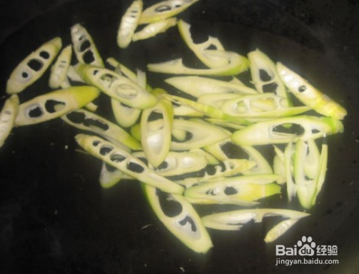 竹笋柿子椒炒肉片的做法