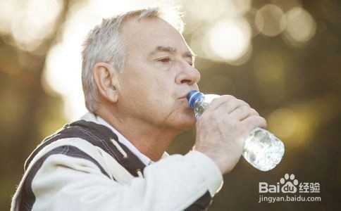 冬季老年人皮肤瘙痒怎么办