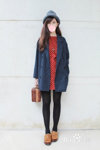 连衣裙怎么搭配连裤袜展现森女气质