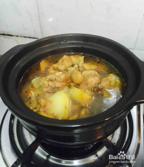 快手菜 【鸡腿煲】的做法