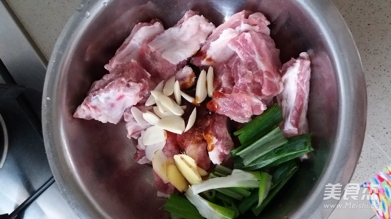 粉蒸排骨的做法