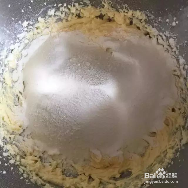 给你带来好心情的摩卡咖啡核桃酸奶蛋糕做法