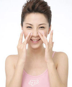 夏季让鼻子不出油有妙招