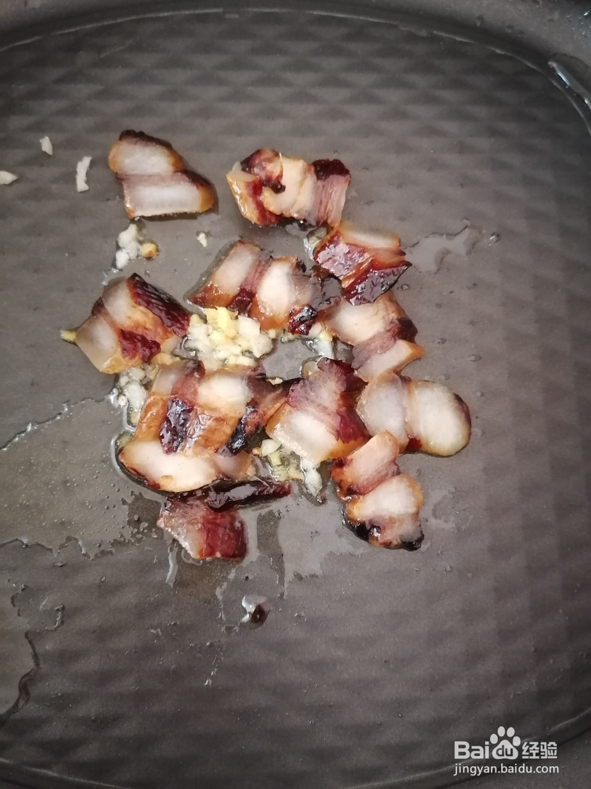 芥蓝炒腊肉糙米饭-心情便当