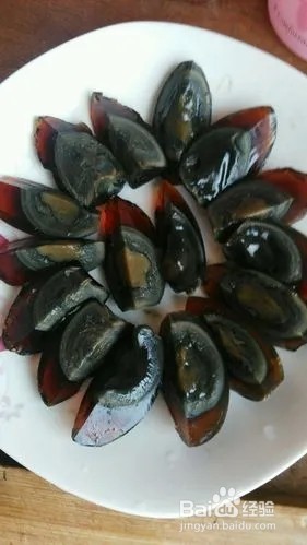 黄秋葵炒松花蛋