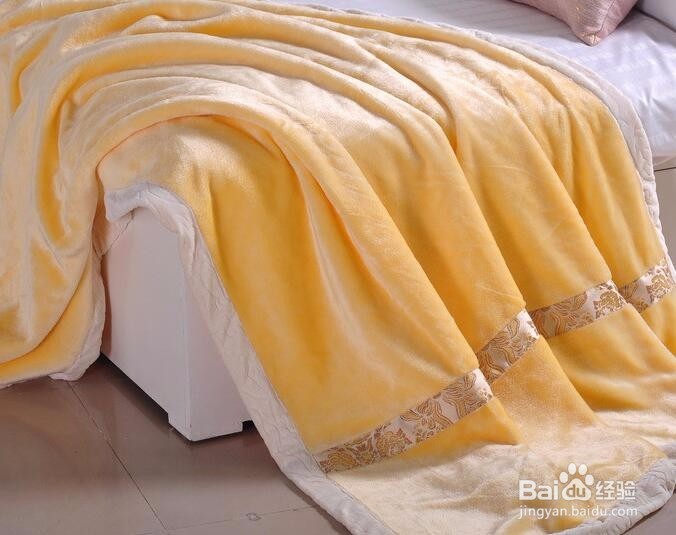 冬天如何清理被子的异味？