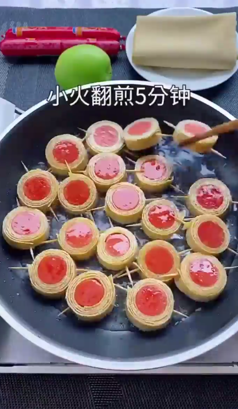 怎样做香肠豆皮卷