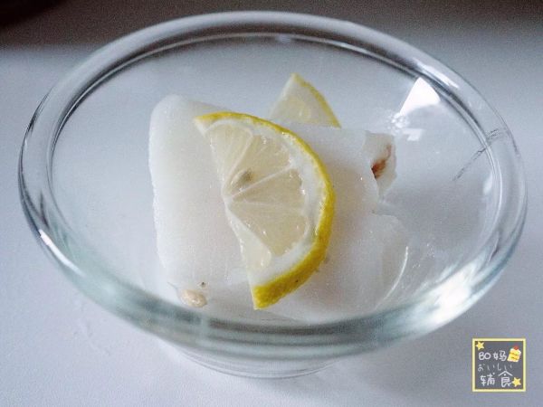 番茄银鳕鱼小米疙瘩汤