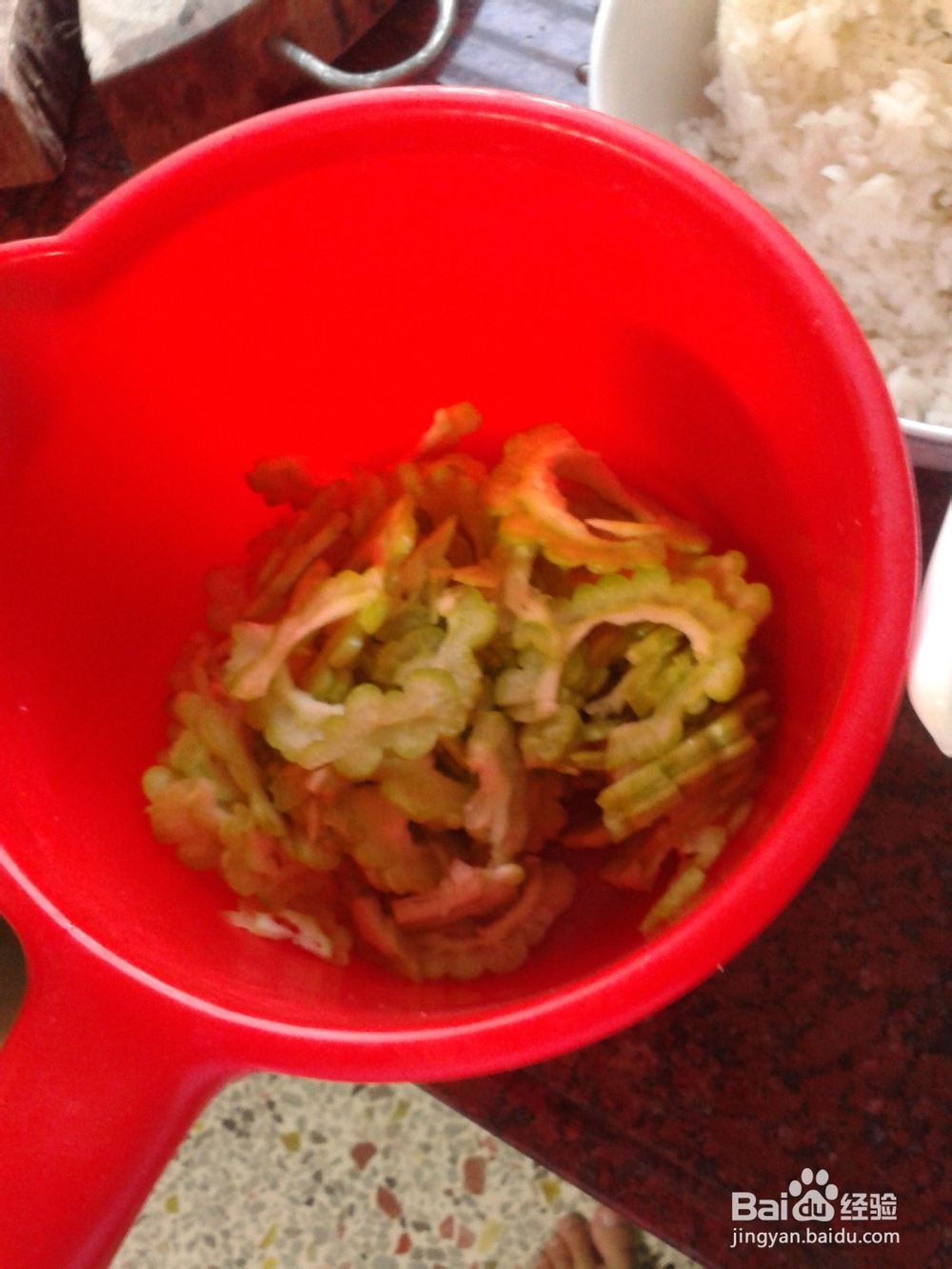 美味的苦瓜炒鸡蛋