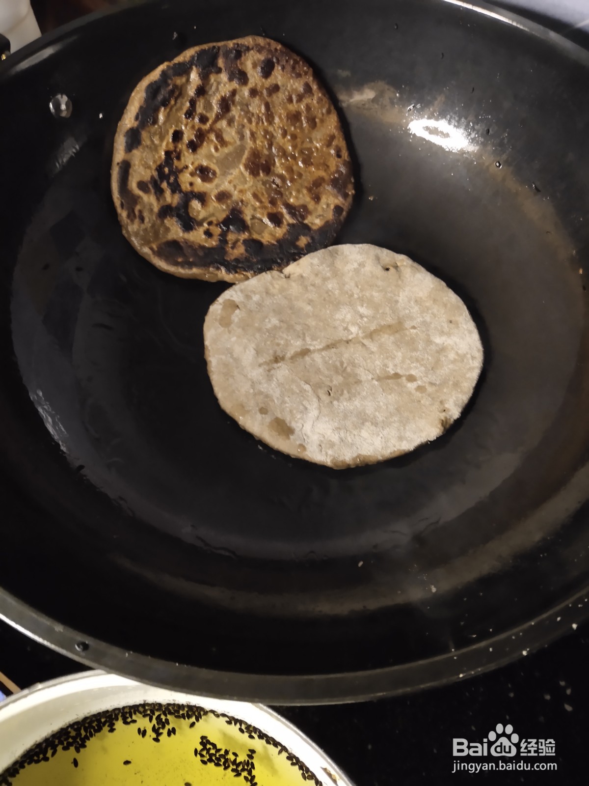 四季豆干菜荞麦饼