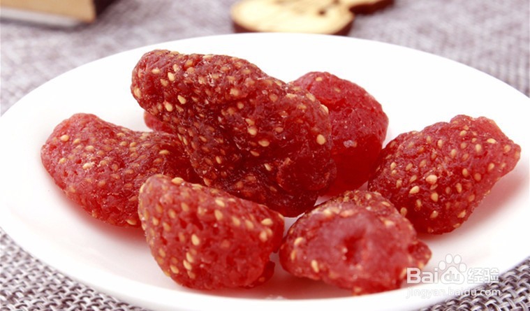 草莓脯烘干机的效果好吗草莓干烘干机使用技巧