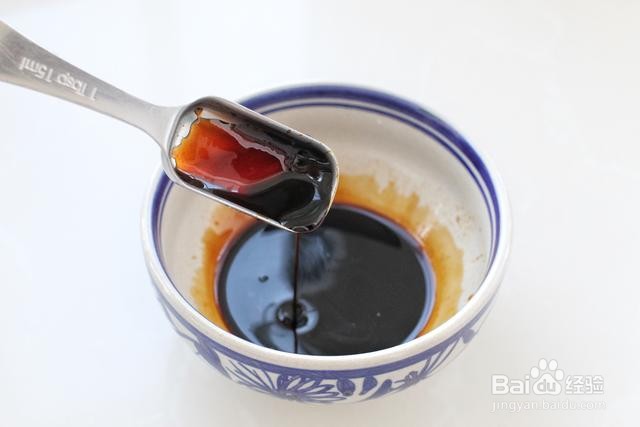 怎么做藜麦金枪鱼芝士烤饭团