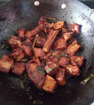 极品番茄酱糖醋排骨制作方法