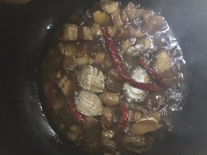 怎样做美味的鲍鱼红烧肉