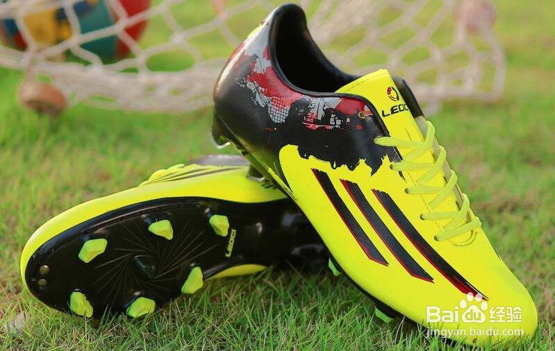 如何保养足球鞋？