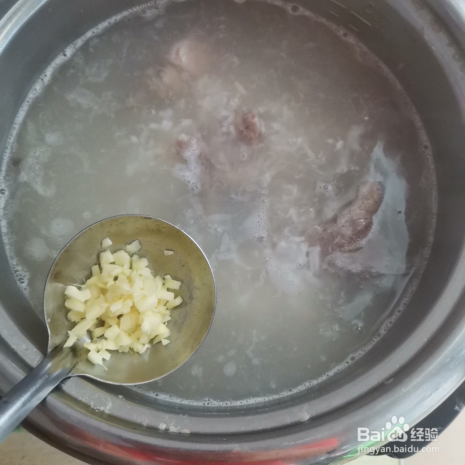 咸骨粥的简单做法