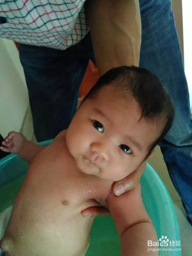 看懂宝宝的卖萌表情